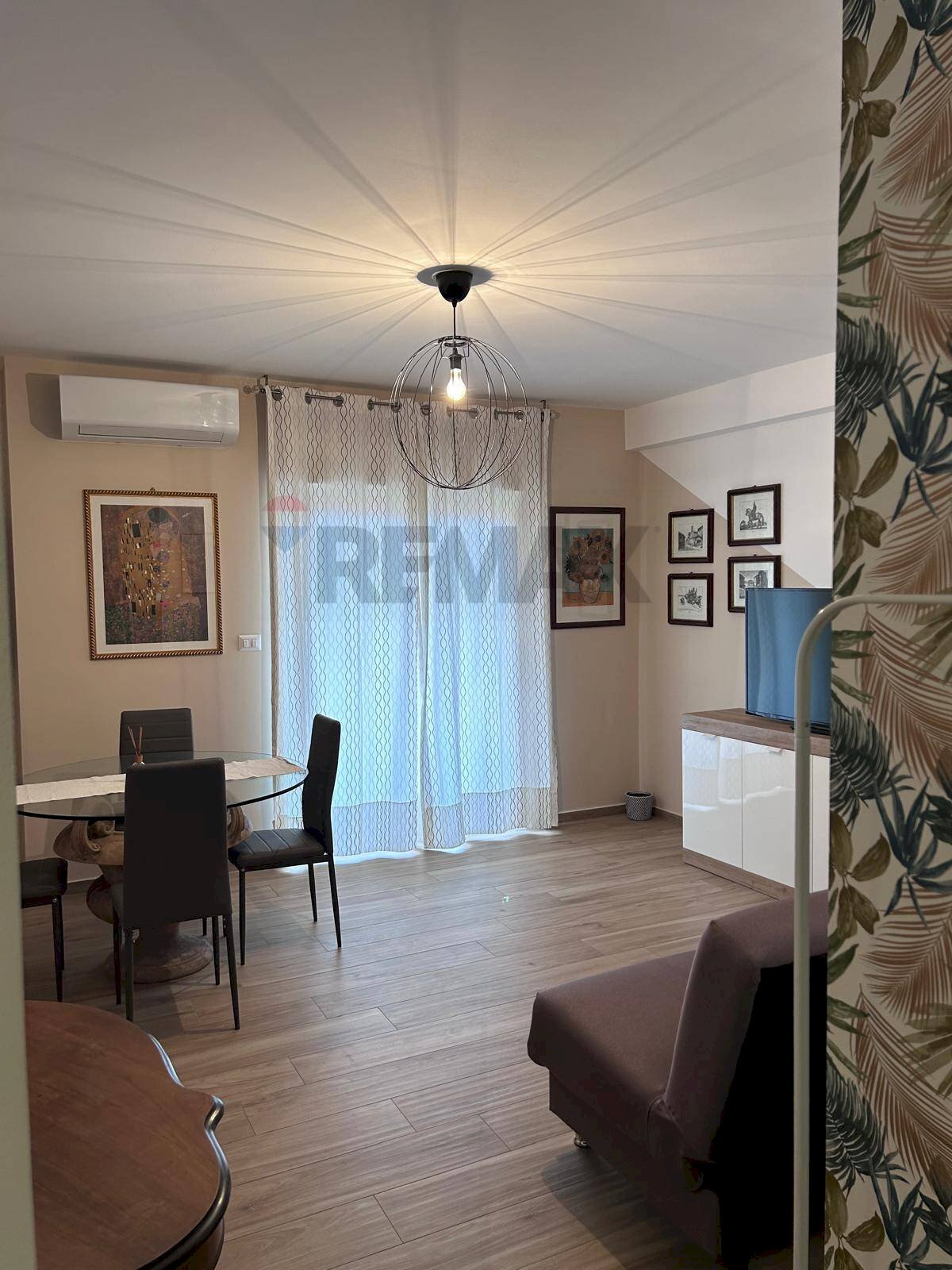 Sala da pranzo - Two-room apartment Via San Gregorio
 
18, Aci Castello - photo 1