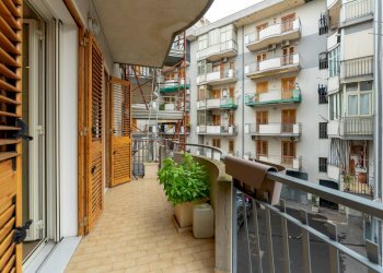 Balcone - Quadrilocale via l. ariosto
 
27 F, Acireale - foto 10