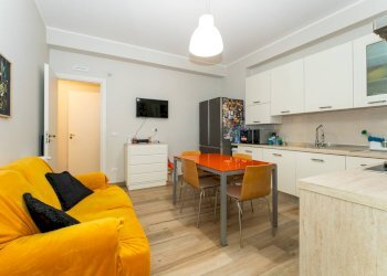 Sala da pranzo - Quadrilocale via l. ariosto
 
27 F, Acireale - foto 14