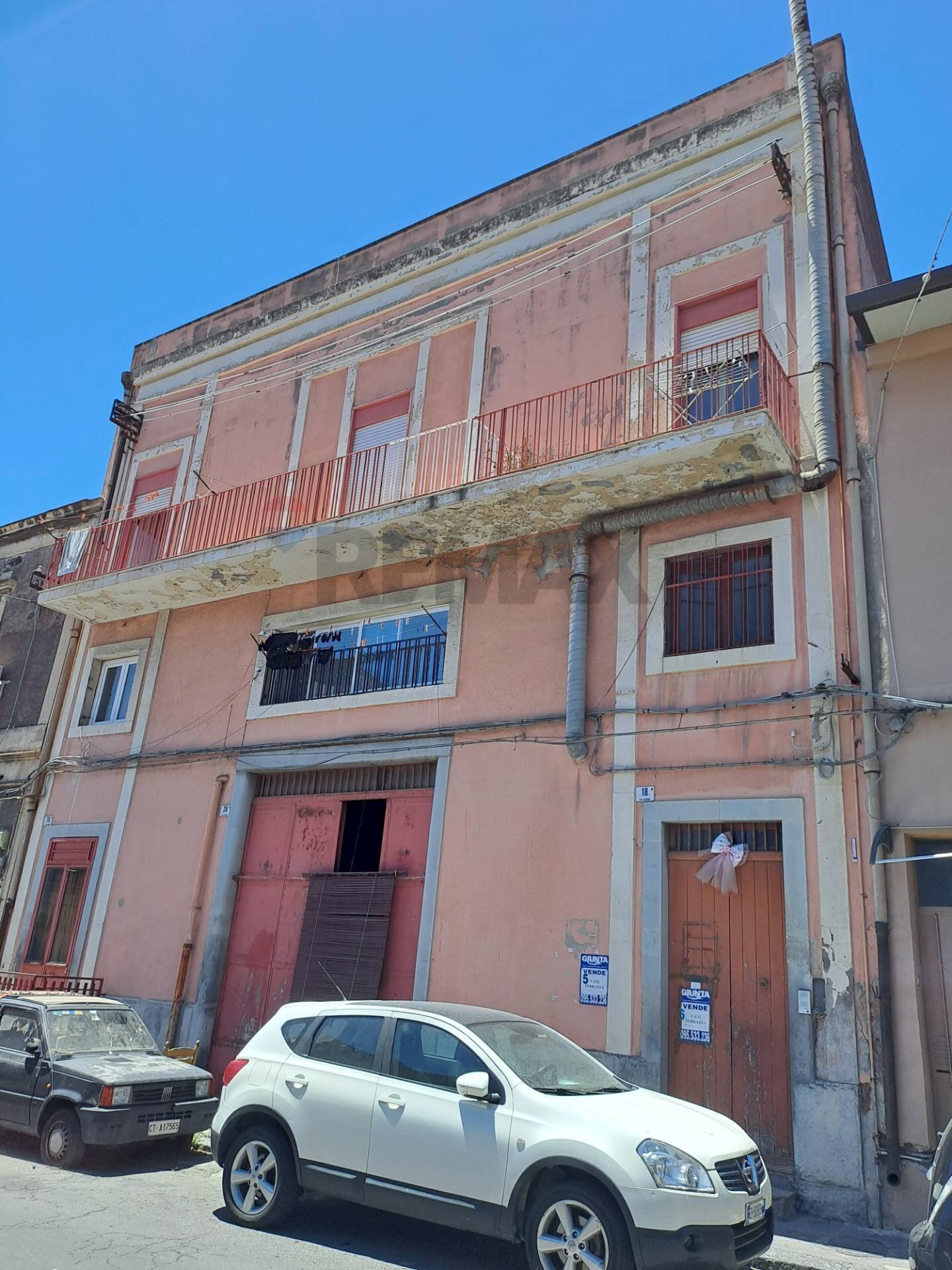 Edificio all\'aperto - Quadrilocale Via Alogna
 
18A, Catania - foto 1