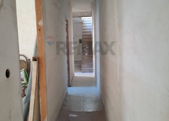 Hall / corridoio - Quadrilocale Via Alogna
 
18A, Catania - foto 8