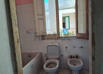 Bagno - Quadrilocale Via Alogna
 
18A, Catania - foto 12