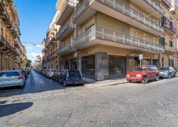 Edificio all\'aperto - Locale Commerciale via E. Pantano
163, Catania - foto 9