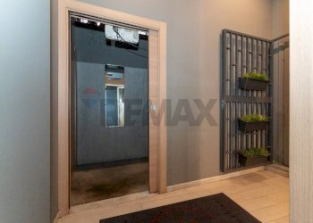 Ricezione / Lobby - Locale Commerciale via E. Pantano
163, Catania - foto 16