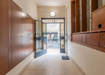 Ricezione / Lobby - Appartamento Via Agnone
 
100, Lentini - foto 4