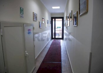 Hall / corridoio - Ufficio VIALE COLOMBO, San Giovanni la Punta - foto 15