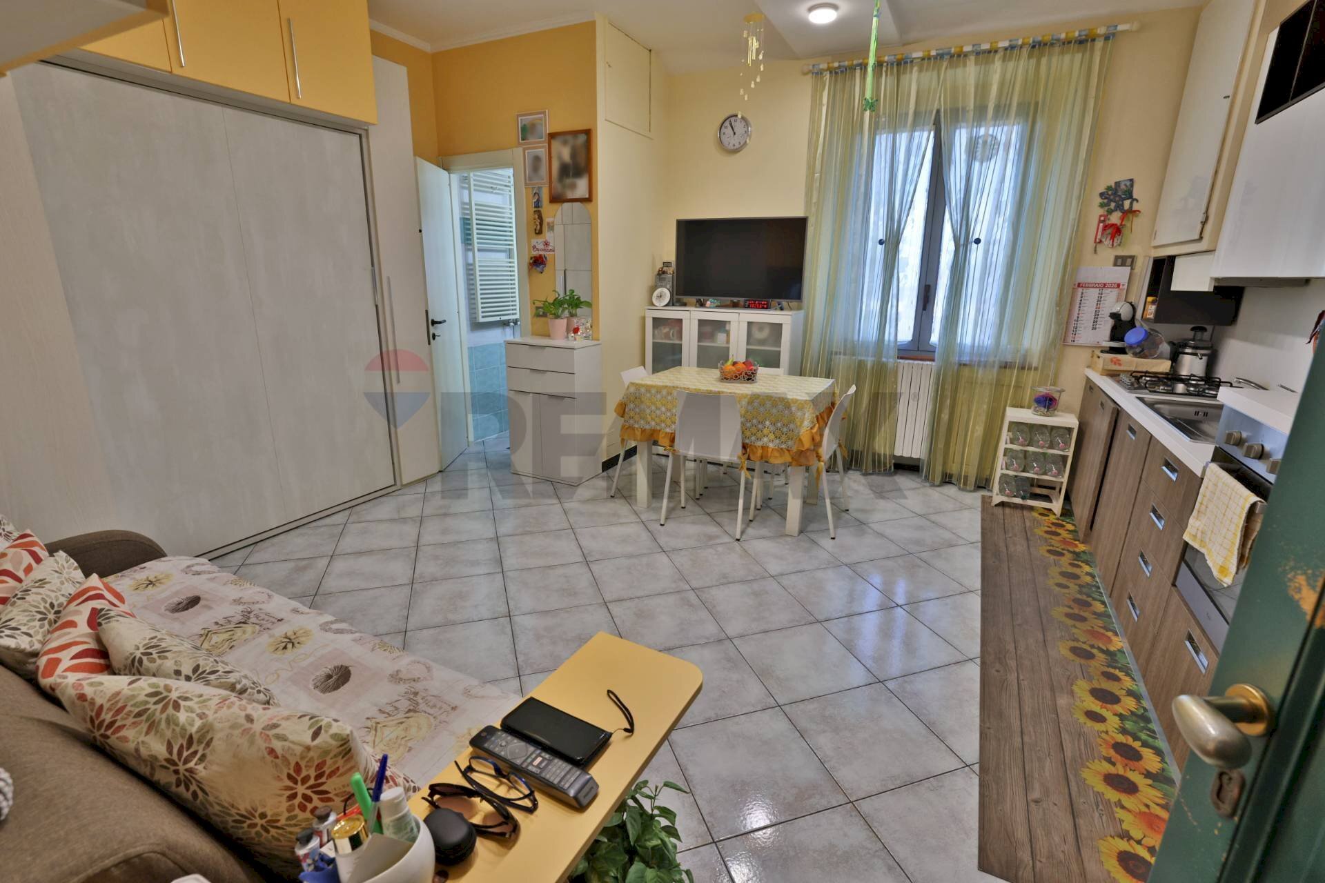 Sala da pranzo - One-room apartment via Rovetta Gerolamo
 
6, Milano - photo 2