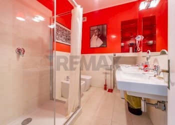 Bagno - Trilocale Via Dei Cappellari
 
35, Roma - foto 20