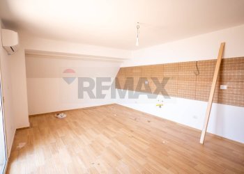 Stanza vuota - Trilocale Via Sillemi
 
49, Letojanni - foto 20