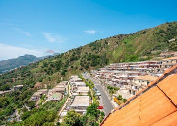 Vista delle montagne - Trilocale Via Sillemi
 
49, Letojanni - foto 22