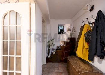 Hall / corridoio - Villa a Schiera Via Volturno
 
7, Mascalucia - foto 8