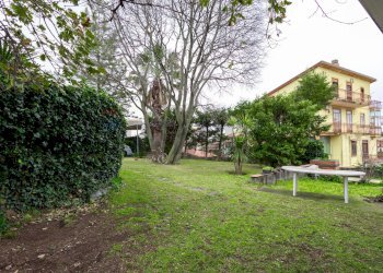 Giardino - Villa a Schiera Via Volturno
 
7, Mascalucia - foto 30