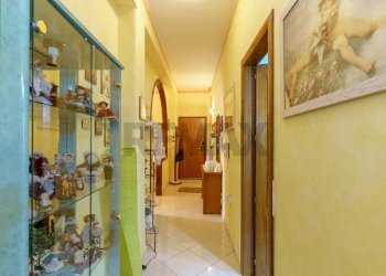 Hall / corridoio - Quadrilocale via regione siciliana
 
9, Mascalucia - foto 2