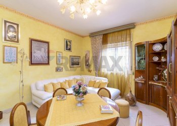 Soggiorno - Quadrilocale via regione siciliana
 
9, Mascalucia - foto 3