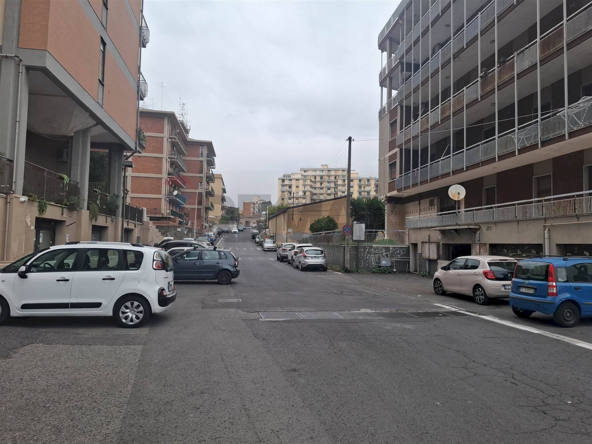 Edificio all\'aperto - Locale Commerciale Via Borgetti
 
30, Catania - foto 1