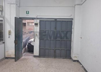 Parcheggio - Locale Commerciale Via Borgetti
 
30, Catania - foto 6