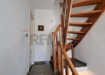 Scale - Casa indipendente VIA CESARE BATTISTI
 
246, Furci Siculo - foto 15