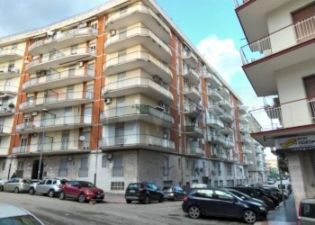 Edificio all\'aperto - Quadrilocale Viale Beccarini
 
30, Manfredonia - foto 1