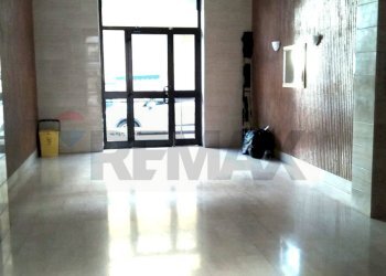 Ricezione / Lobby - Quadrilocale Viale Beccarini
 
30, Manfredonia - foto 3