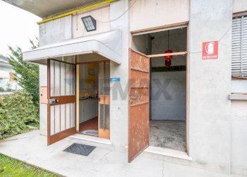 Edificio all\'aperto - Capannone via Piave, Viadana - foto 7