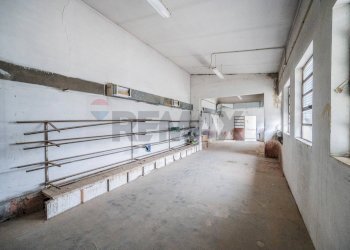 Non correlato - Capannone via Piave, Viadana - foto 30