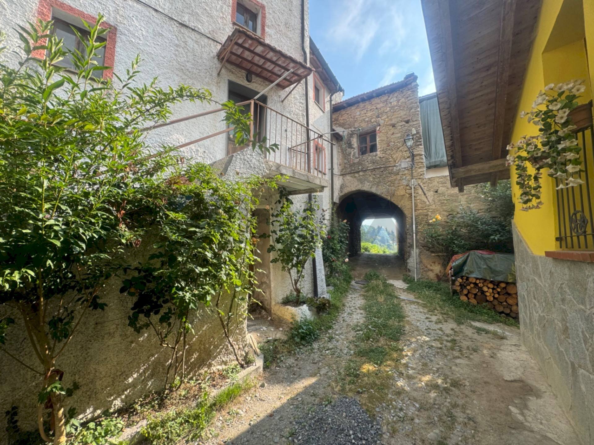 Casa all\'aperto - Semi-detached house Via Cabitti
 
SNC, Pallare - photo 1