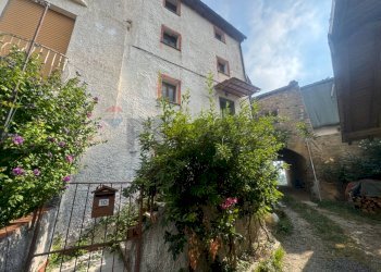 Edificio all\'aperto - Casa semi indipendente Via Cabitti
 
SNC, Pallare - foto 16