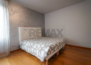 Camera / camera da letto - Trilocale VIA DOMENICO SUARDI
 
11, Casazza - foto 23