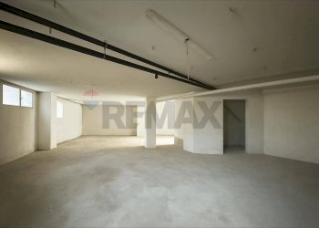 magazzino - Warehouse Via Italia
 
90, Seriate - photo 1