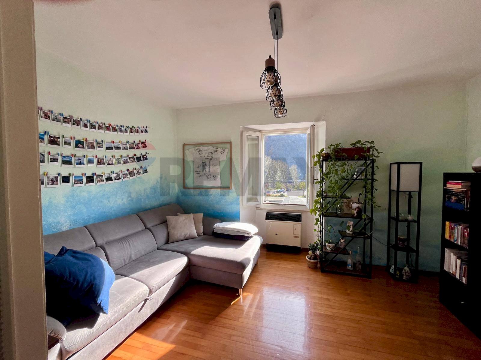 Soggiorno - Quadrilocale via Carlo Oberti
 
52, Lenna - foto 3