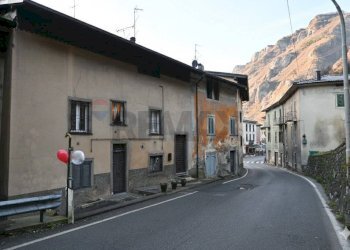 Edificio all\'aperto - Quadrilocale via Carlo Oberti
 
52, Lenna - foto 22