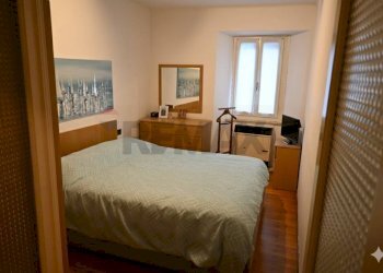 Camera / camera da letto - Quadrilocale via Carlo Oberti
 
52, Lenna - foto 22