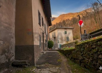 Edificio all\'aperto - Quadrilocale via Carlo Oberti
 
52, Lenna - foto 28