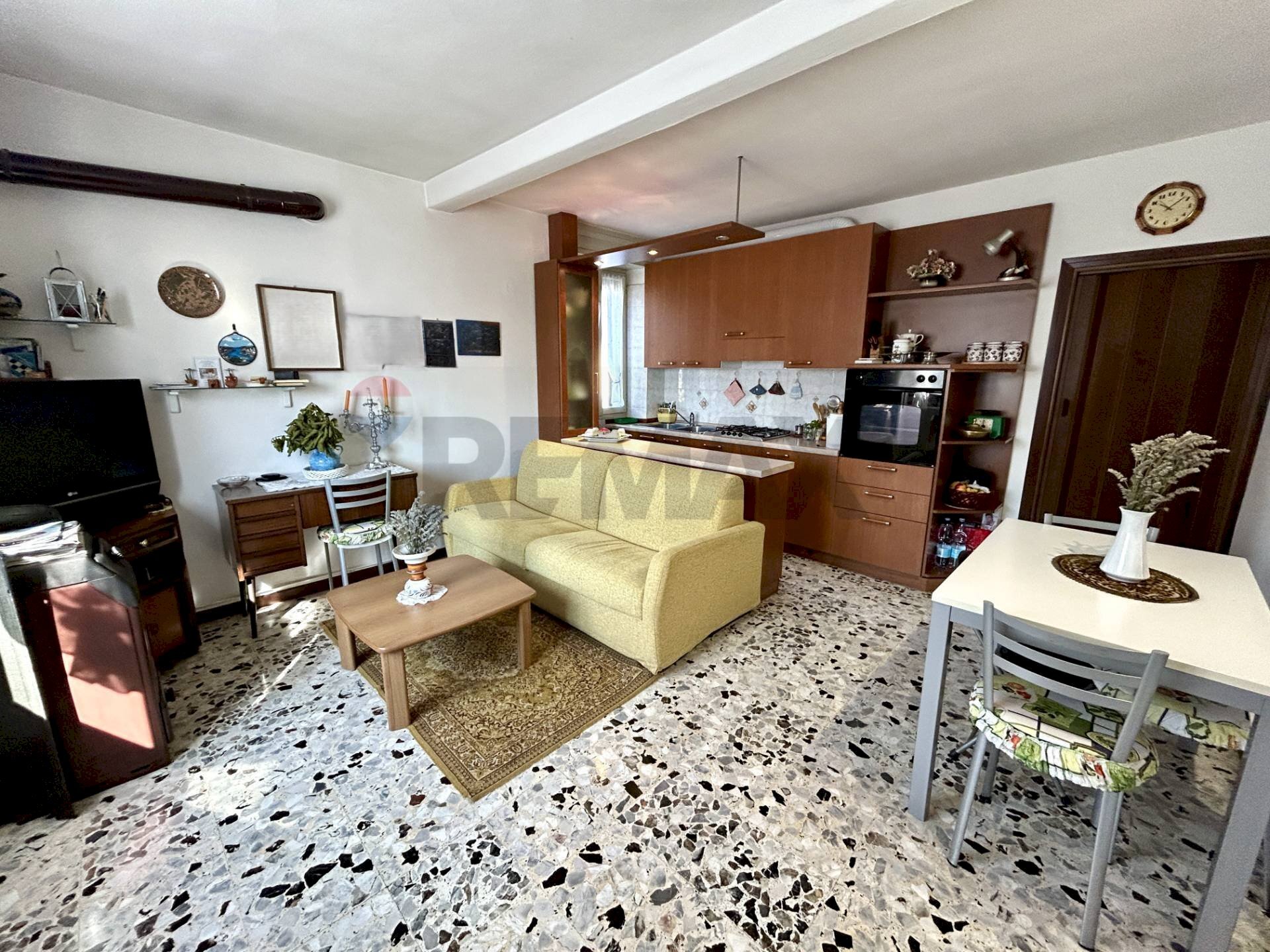 Sala da pranzo - Bilocale Solto Collina - foto 1