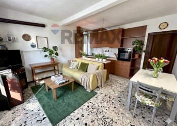 Sala da pranzo - Two-room apartment Solto Collina - photo 3
