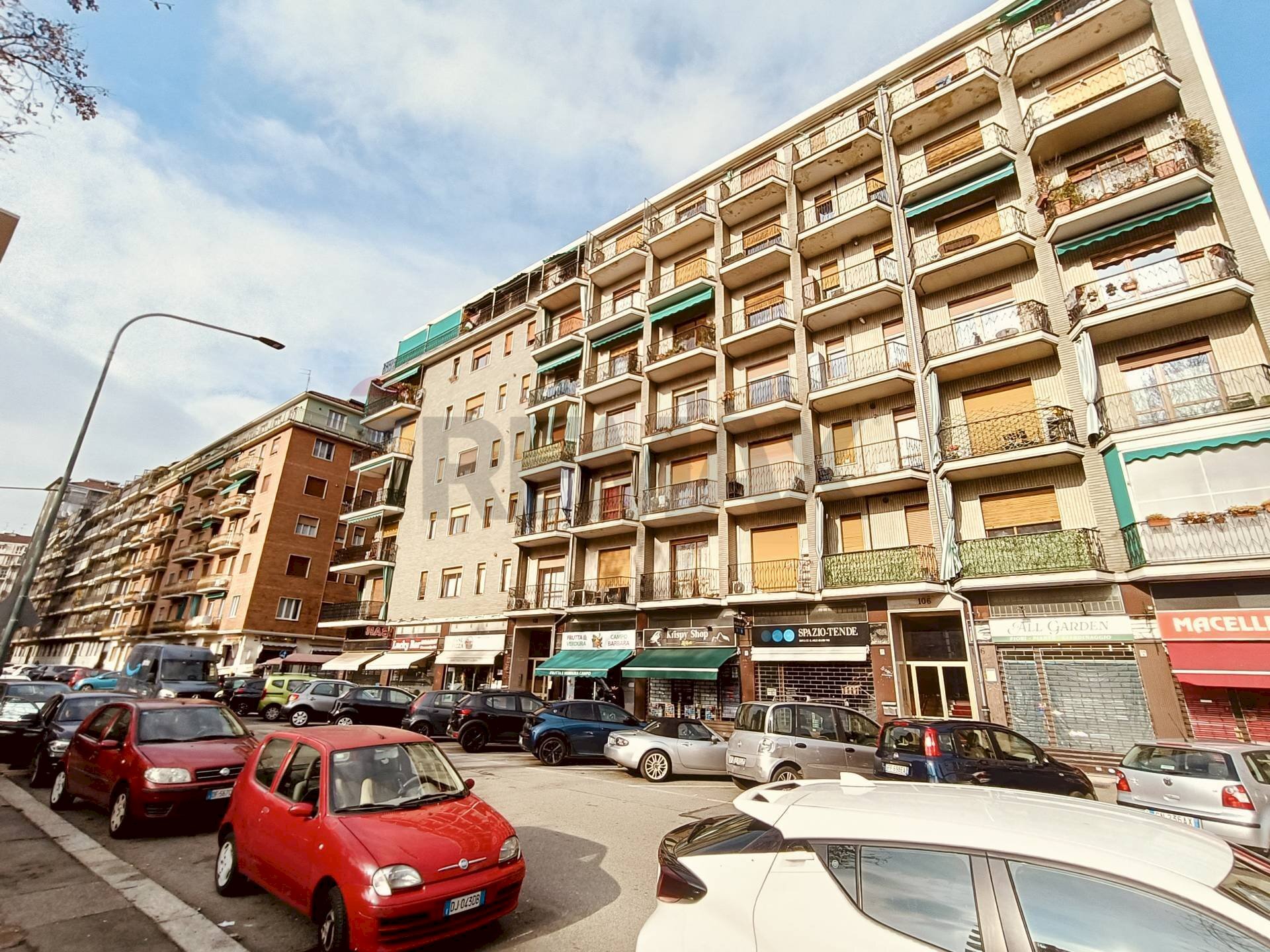 Edificio all\'aperto - Three-room apartment Via San Marino
 
108, Torino - photo 3