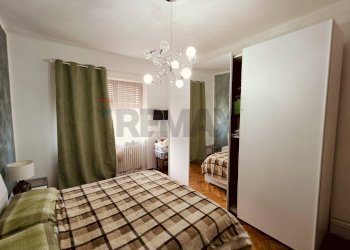 Camera / camera da letto - Trilocale Via San Marino
 
108, Torino - foto 18