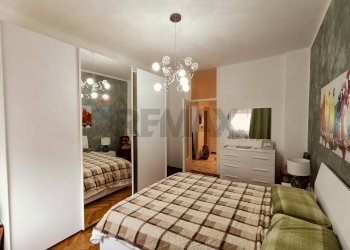 Camera / camera da letto - Trilocale Via San Marino
 
108, Torino - foto 19