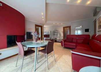 Sala da pranzo - Trilocale VIA MOZART
 
2, Ponte San Pietro - foto 2