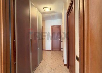 Hall / corridoio - Trilocale VIA MOZART
 
2, Ponte San Pietro - foto 12