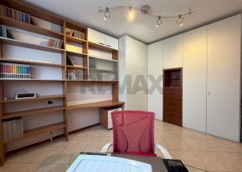 Camera - Trilocale VIA MOZART
 
2, Ponte San Pietro - foto 19