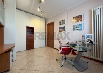 Camera - Trilocale VIA MOZART
 
2, Ponte San Pietro - foto 20