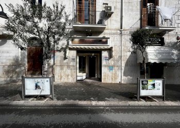 Edificio all\'aperto - Locale Commerciale Via Santa Maria di Merino
 
36, Vieste - foto 23