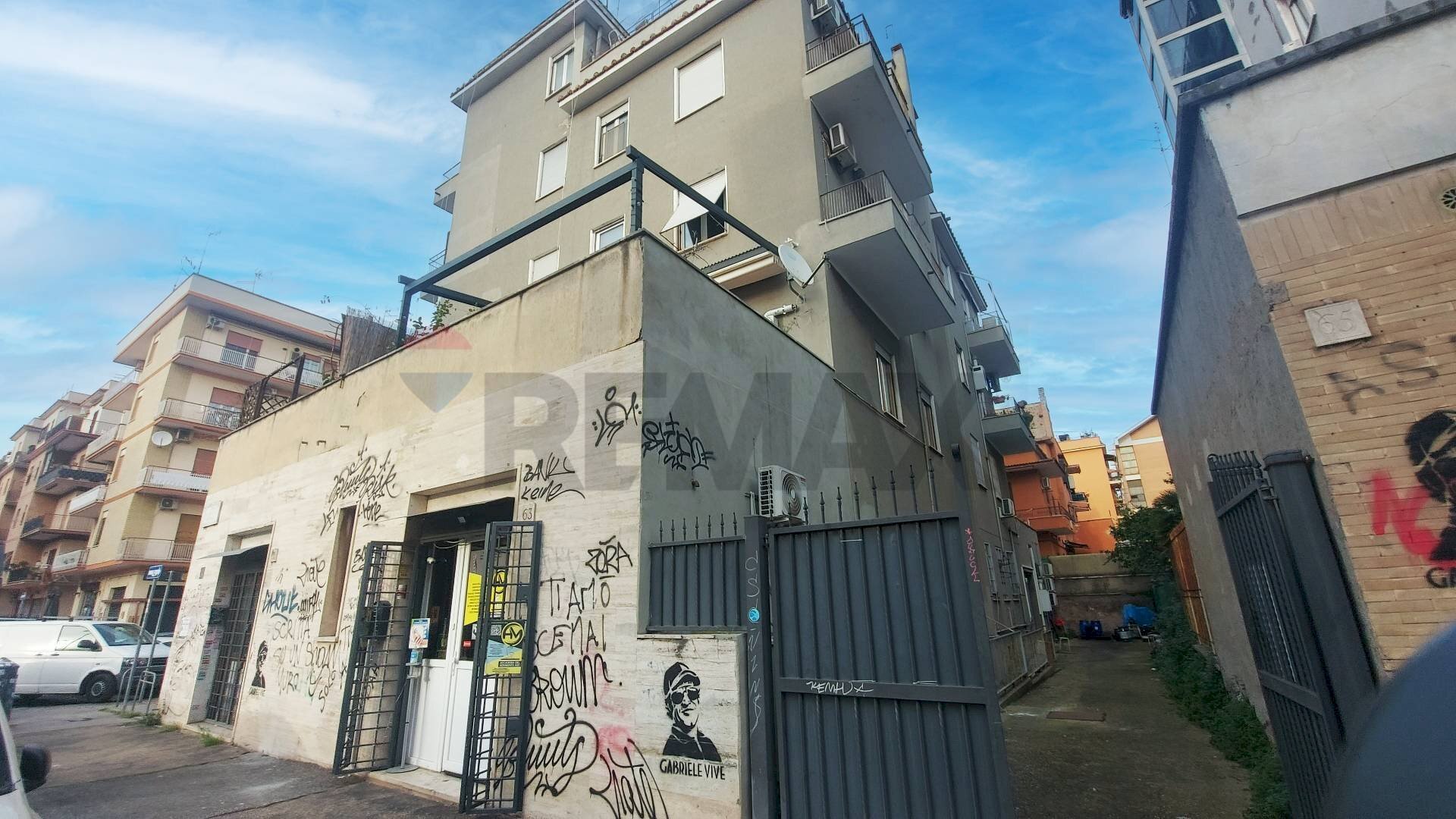 Edificio all\'aperto - Cellar / Attic Via Delle Betulle
 
65, Roma - photo 2