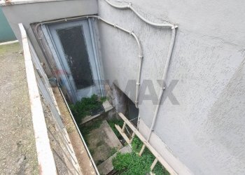 Edificio all\'aperto - Cantina / Solaio Via Delle Betulle
65, Roma - foto 4