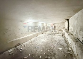Stanza vuota - Cantina / Solaio Via Delle Betulle
65, Roma - foto 8