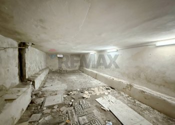 Stanza vuota - Cantina / Solaio Via Delle Betulle
65, Roma - foto 10