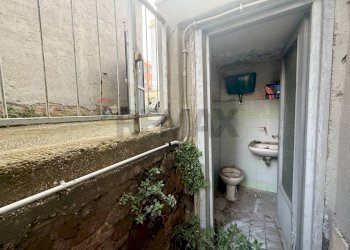 Bagno - Cantina / Solaio Via Delle Betulle
65, Roma - foto 3