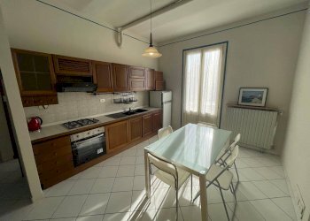 soggiorno - Appartamento Piazza Gherbiana, Mondovì - foto 1