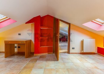 Stanza vuota - Attic Corso Giovanni Maria Angioy
 
25, Sassari - photo 4